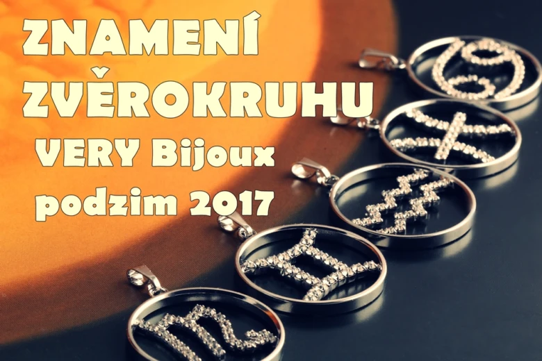 Stříbrné přívěsky s drahokamy ve tvaru znamení zvířetku.