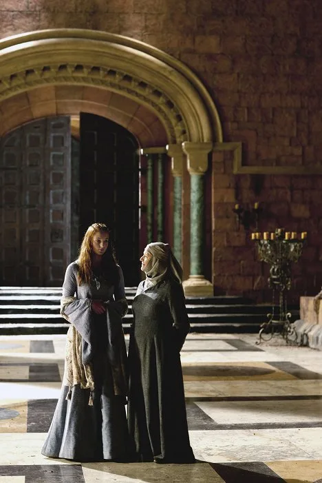 Sophie Turner souborová scéna z seriálu Game of Thrones