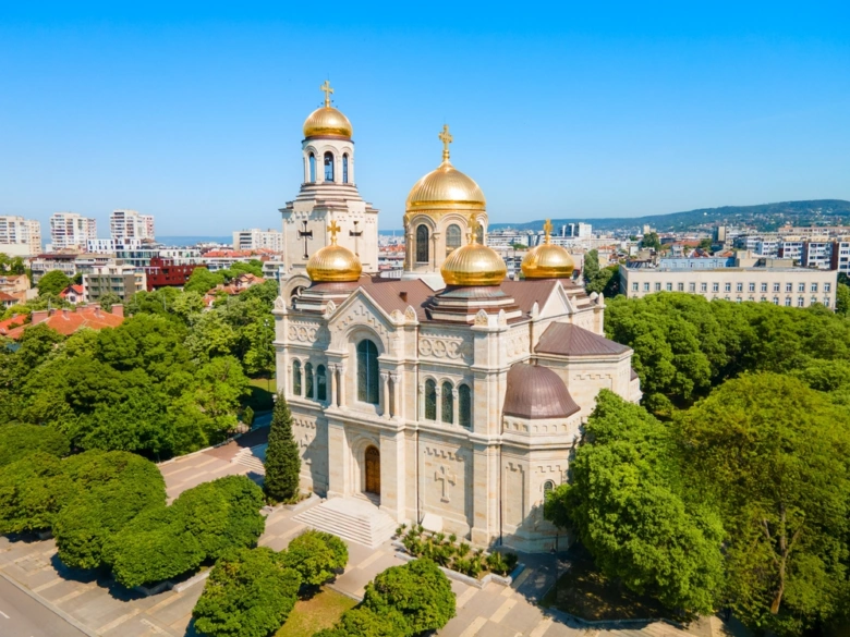 Katedrála sv. Alexandra Něvského v Sofii na bulharské mapě.