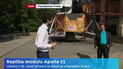 Replika modulu Apolla 11 na výstavě v Planétáriu Praha.