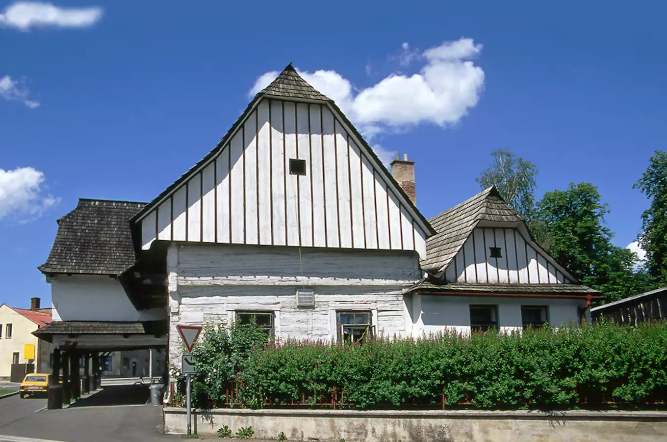 Historický dům s dřevěným rámem v obci Lanškroun.