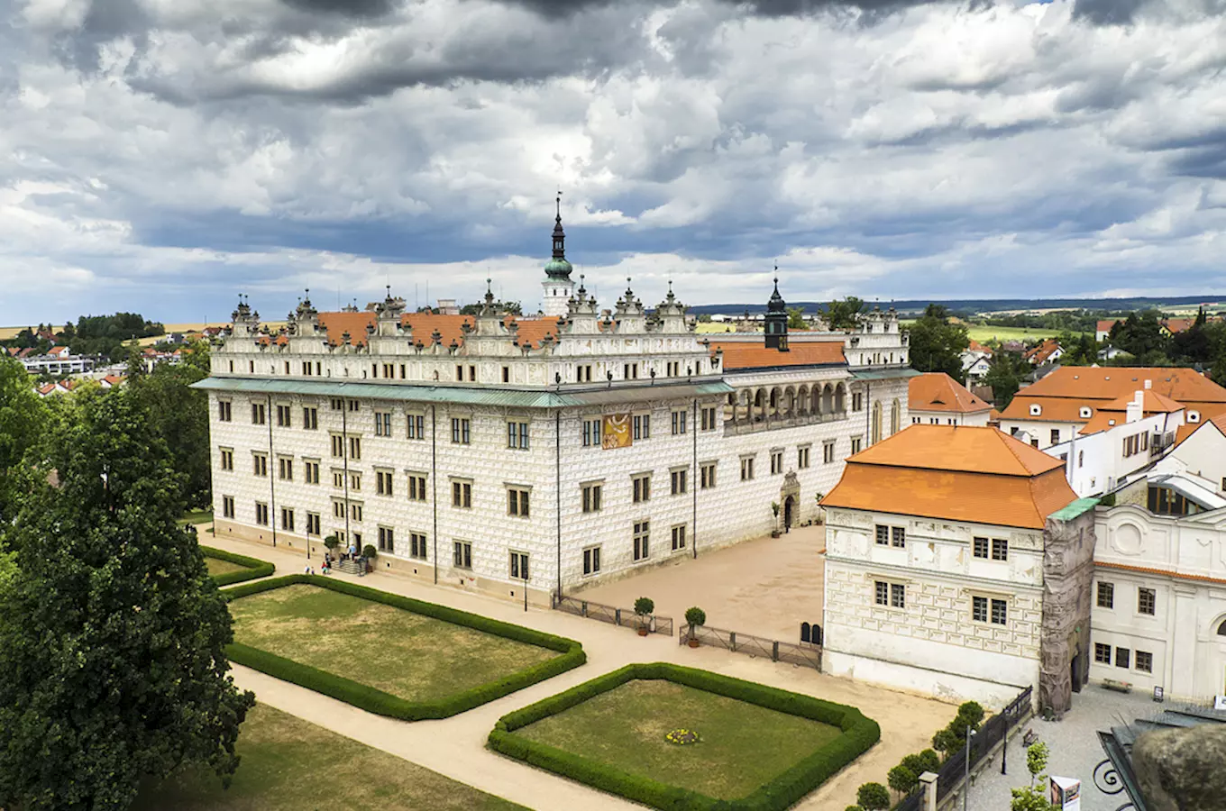 Zámek v Litomyšli, renesanční hrad s nádvořím.