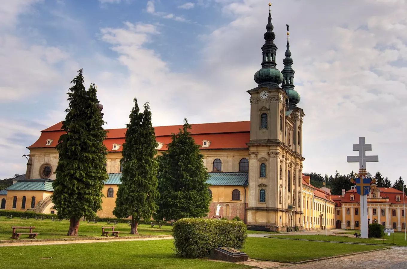 Bazilika svatého Klimenta na poutním místě Velehrad.