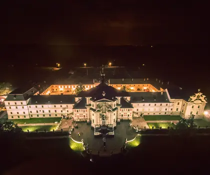 Litomyšl castle at night