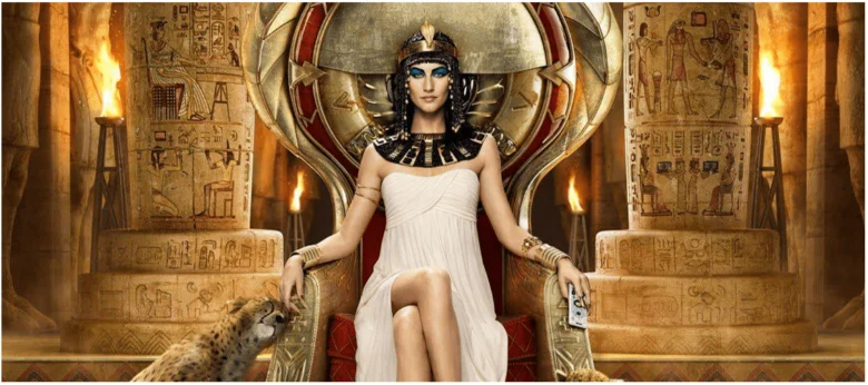 Kleopatara na trůně s levhartem v egyptském chrámě