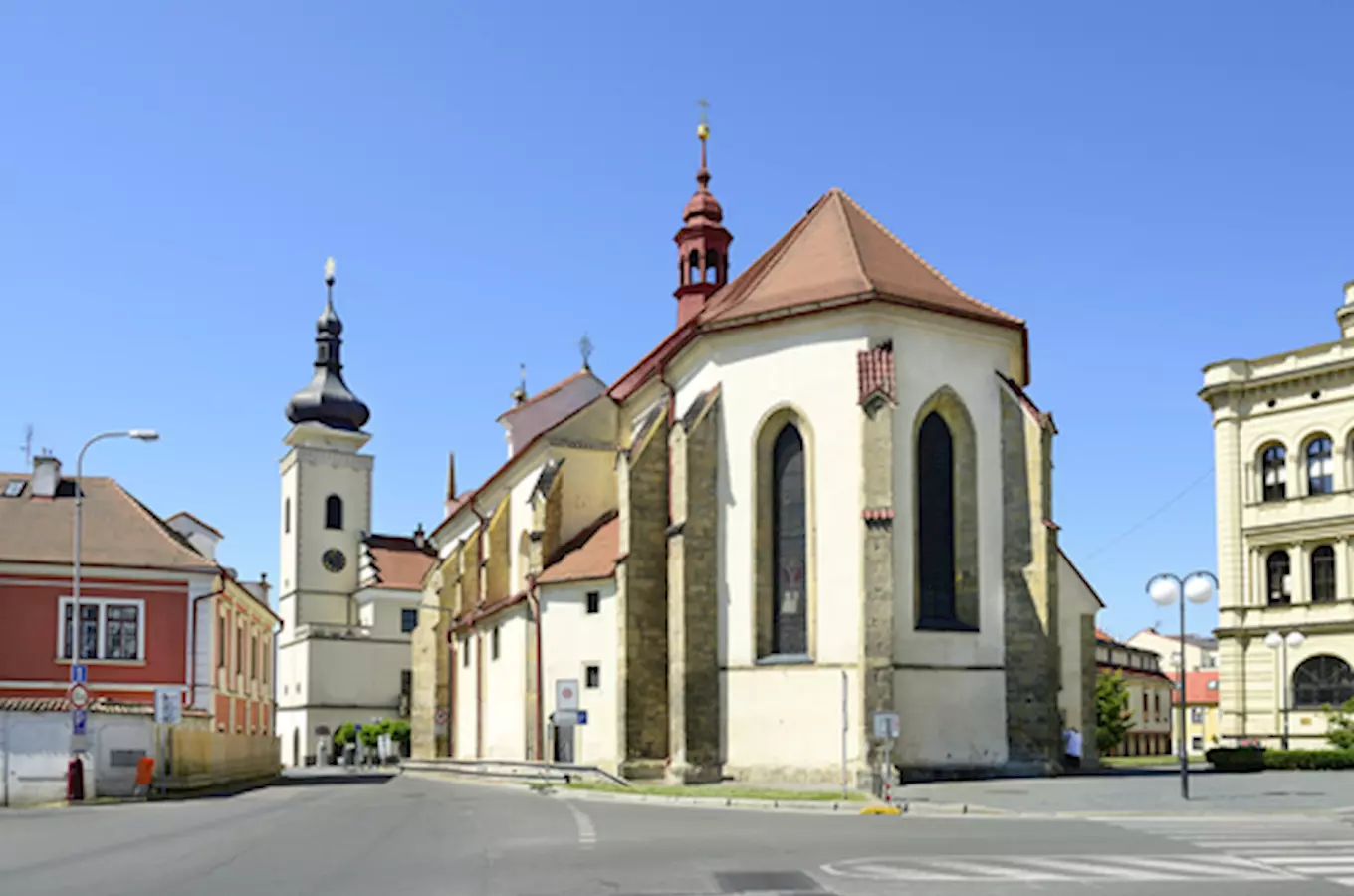 Historická kostel v centru města Mladá Boleslav.
